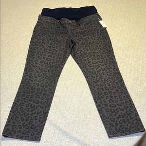 GAP Maternity Vintage Slim Jeans.  Leopard Print - Black and Gray. Size 27